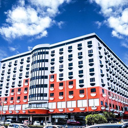89 Hotel Batam Exteriör bild